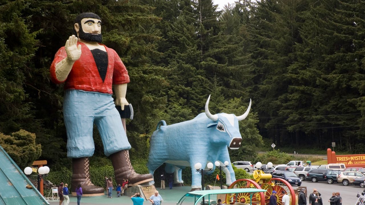 Klamath, CA, USA - August 5th, 2009: Paul Bunyan and Babe the Blue Ox statues at the Trees of Mystery in Klamath, CA.